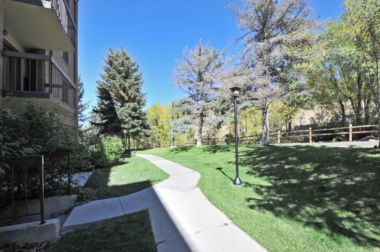 Park Station Condominmium Hotel Park Stadt Exterior foto